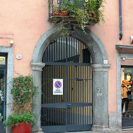 Le Dame Della Cortesella Côme